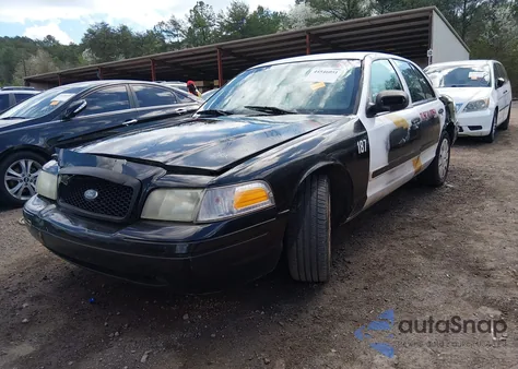 2011 Ford Crown Victoria Police Interceptor z USA, uszkodzony, nr VIN 2FABP7BV8BX162801